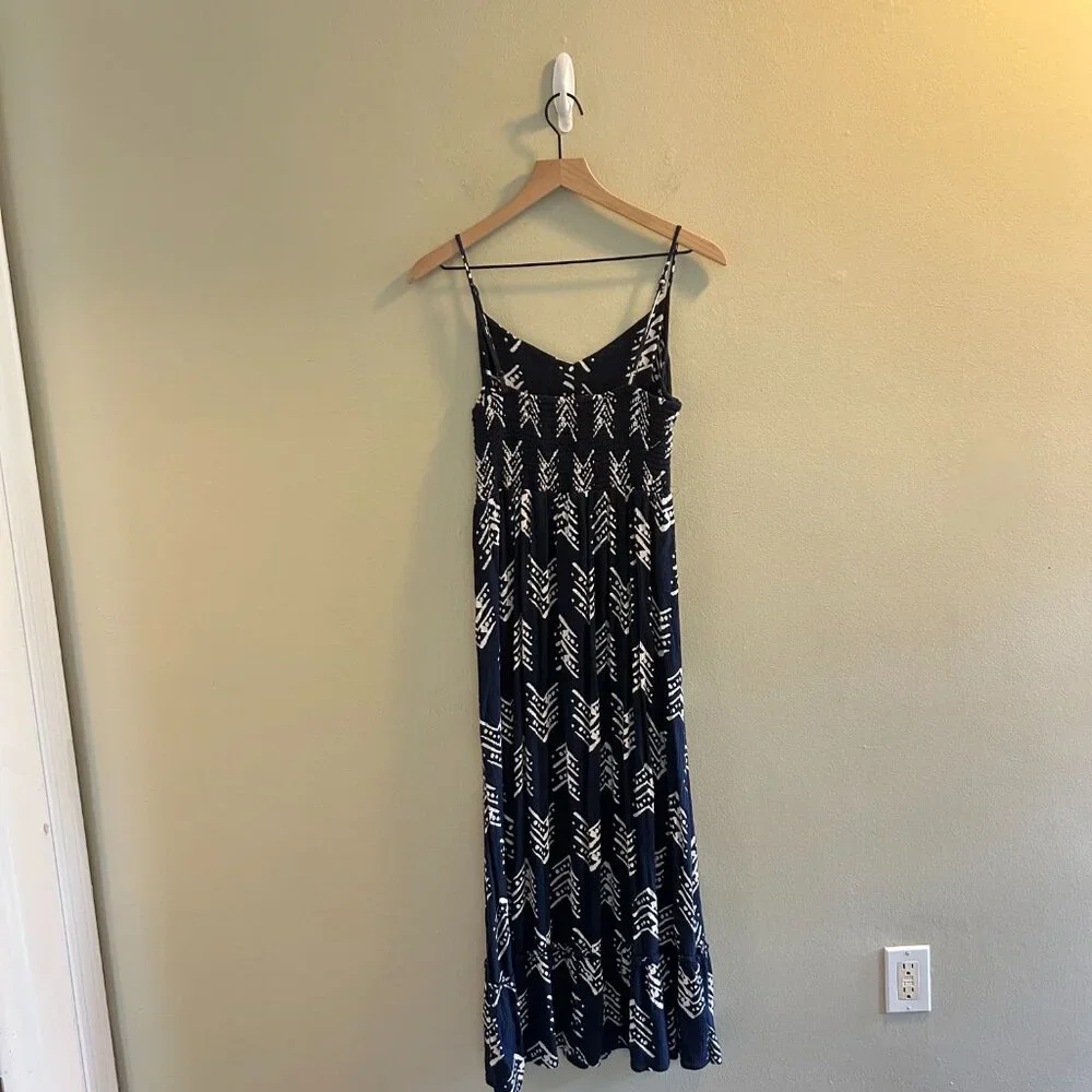 Aerie Tribal Print Maxi Dress Size Medium Navy Blue Sleeveless Cut Out Beach - Picture 5 of 8